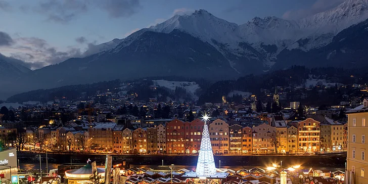 Jednodenní výlet busem do vánočního Innsbrucku: adventní trhy, památky i výhled na město