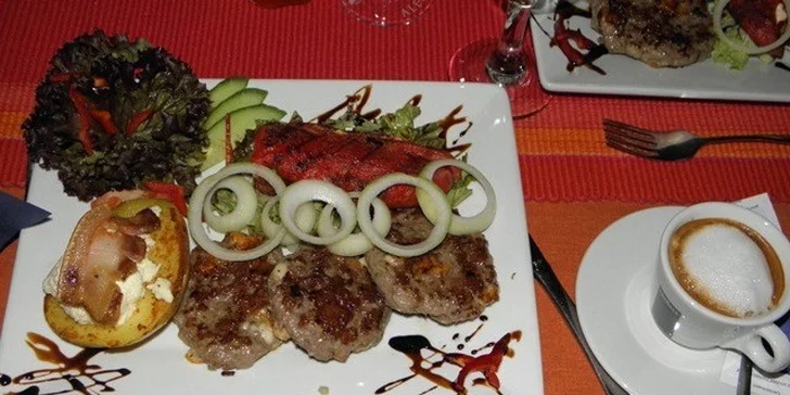 Balkánská kulinářská specialita pro 2 osoby