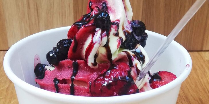 Domácí točená zmrzlina FreshWay: 100% ovocný sorbet a čokoládová poleva