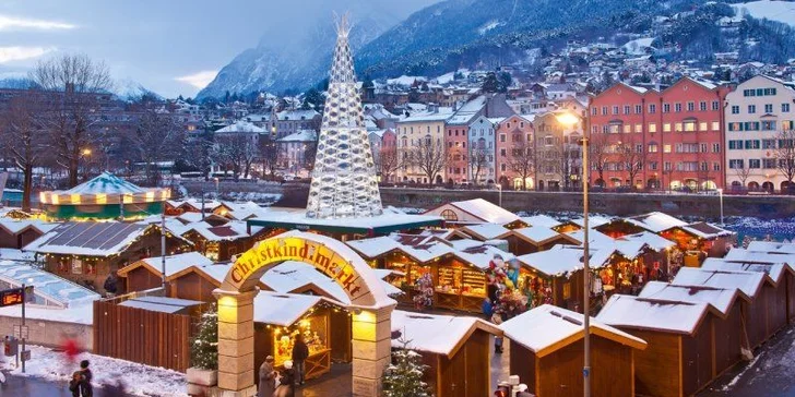 Jednodenní výlet busem do vánočního Innsbrucku: adventní trhy, památky i výhled na město