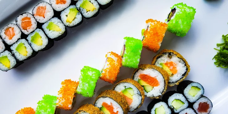 Sushi sety s 32 až 53 ks: krab, krevety, tuňák, okurka, avokádo i losos