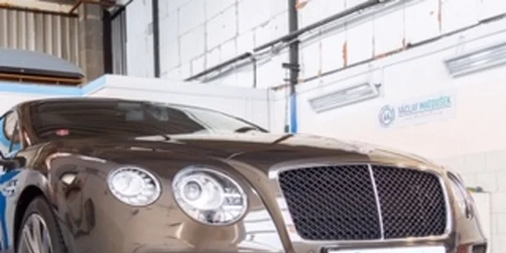 Car detailing vozu: ruční mytí, kompletní vyluxování, čištění laku i tepování interiéru