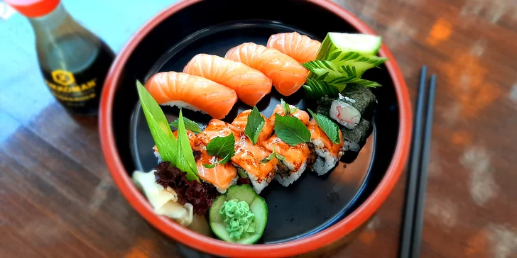 Sushi set s 16 nebo 30 ks i miso polévkami, restaurace s velkou zahrádkou