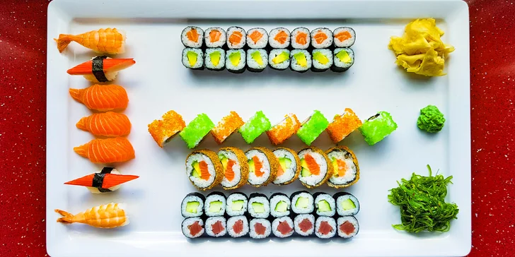 Sushi sety s 32 až 53 ks: krab, krevety, tuňák, okurka, avokádo i losos