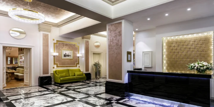 Pobyt v glamour hotelu Cosmopolitan v centru Prahy a snídaně u Zdeňka Pohlreicha