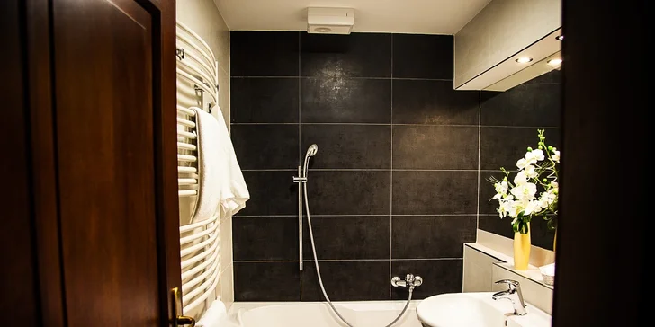 Silvestr v Mariánkách: 4* hotel, polopenze se slavnostní večeří, wellness i živá hudba na přelomu roku