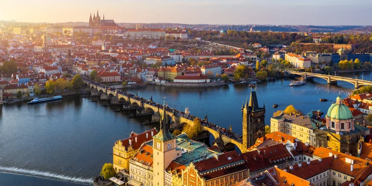 Pobyt v centru Prahy: hotel u Staroměstského náměstí se snídaní i lahví sektu