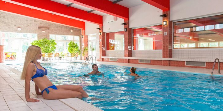 Pobyt v hotelu na Seči: polopenze, bazén, relaxace v Akvafit i Wellness & Spa centru a sport