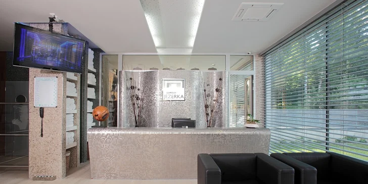 Pobyt v hotelu na Seči: polopenze, bazén, relaxace v Akvafit i Wellness & Spa centru a sport