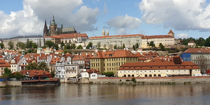 Po stopách filmařů: venkovní kvízová a šifrovací hra Filmová Praha až pro 6 hráčů
