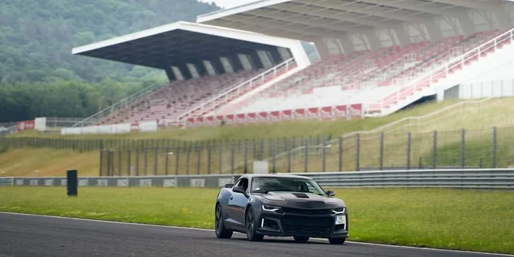 Superjízda v nadupaném Chevrolet Camaro SS 6.2 na 15-60 minut