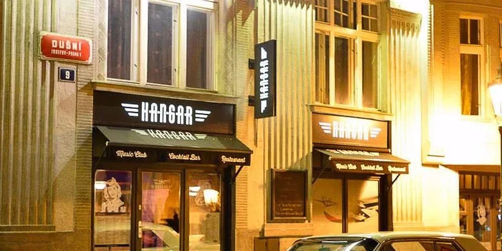 Pořádné menu pro jednoho i pro dva: burger, quesadilla, sendvič či tacos, hranolky a pivo