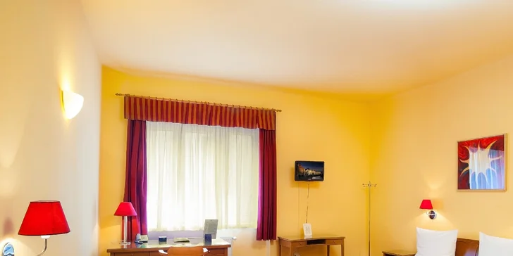 Poznejte kouzlo Prahy: hotel se snídaní, jen 5 minut od Karlova mostu