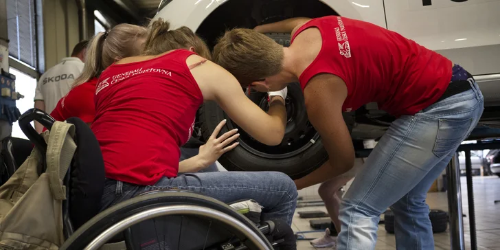 Sledujte Lvice, hrdinky s handicapem, a přispějte na handbike trenažér pro seniory
