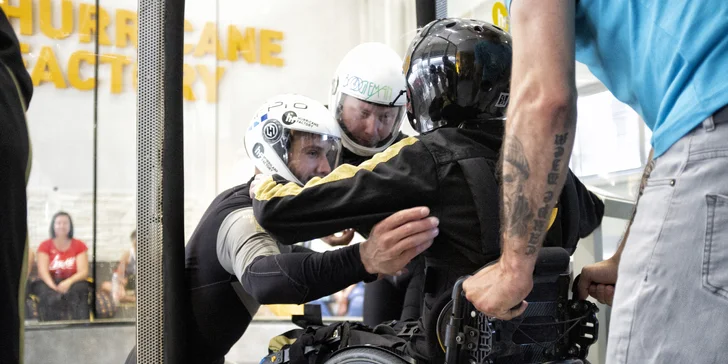 Sledujte Lvice, hrdinky s handicapem, a přispějte na handbike trenažér pro seniory