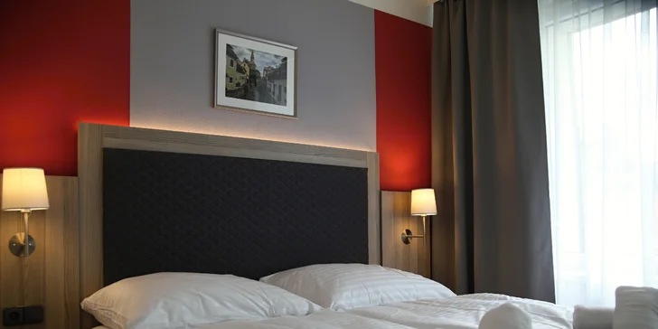 Podzimní dovolená v Českém Krumlově: hotel 10 minut od centra, snídaně i lahev vína