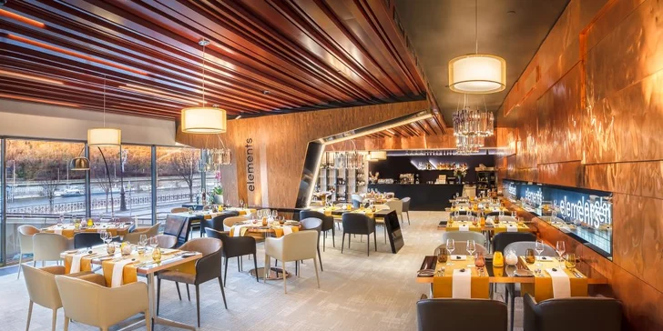 Výjimečný pobyt v centru Prahy: 5* hotel se snídaní, thajská masáž a wellness