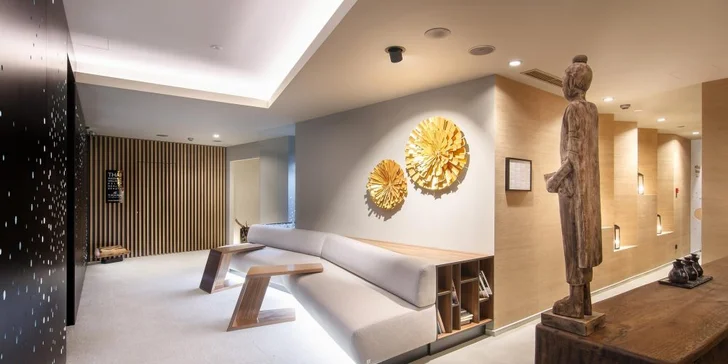 Výjimečný pobyt v centru Prahy: 5* hotel se snídaní, thajská masáž a wellness