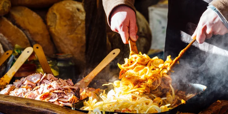 Dvoudenní zájezd busem do Polska: solné doly Wieliczka i adventní trhy a vodní park v Krakově