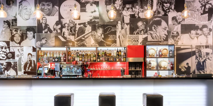 Podzimní radovánky v Praze: trendy 4* hotel s výbornou polohou a bohatou snídaní