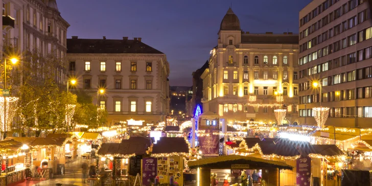 Na jeden den do adventní Budapešti: doprava busem, památky, lázně i trhy