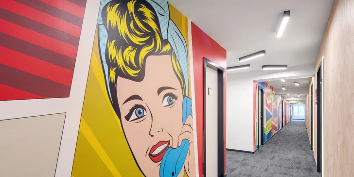 Na chodbách by sa nestratil ani Andy Warhol, tak prečo by ste sa mali stratiť vy?