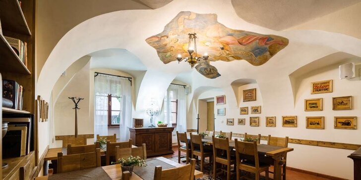 4* hotel v klidné části Prahy: snídaně, privátní sauna a 30 minut do historického centra