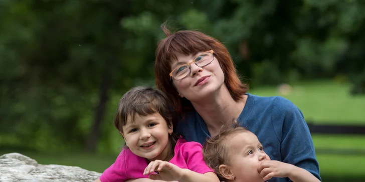 Pomozte se Světluškou: příspěvky na osobní asistenty, čtečky i navigace pro lidi s těžkým zrakovým postižením