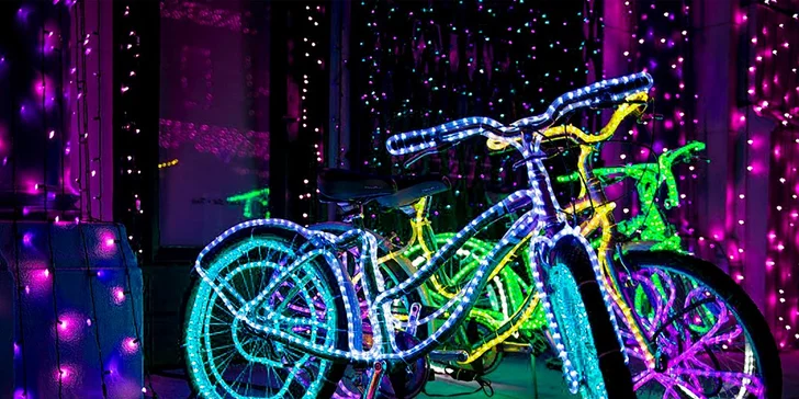 Adventní Amsterdam i Brusel: noc se snídaní, adventní trhy i Festival světel