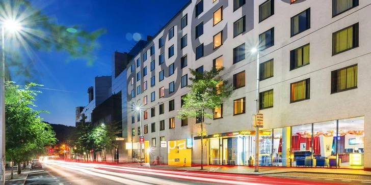 Podzimní radovánky v Praze: trendy 4* hotel s výbornou polohou a bohatou snídaní