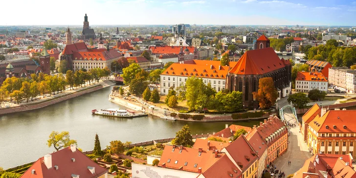 Dovolená v centru Vratislavi: moderní hotel, relax zóna se suchou saunou a fitkem, snídaně