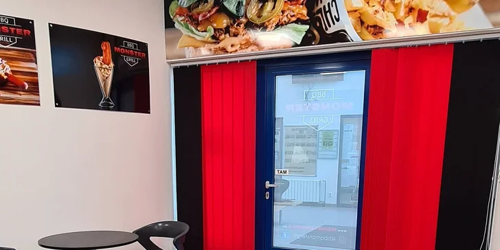 Pochutnejte si: burger menu s hranolky, žebry, křídly i Coca-colou