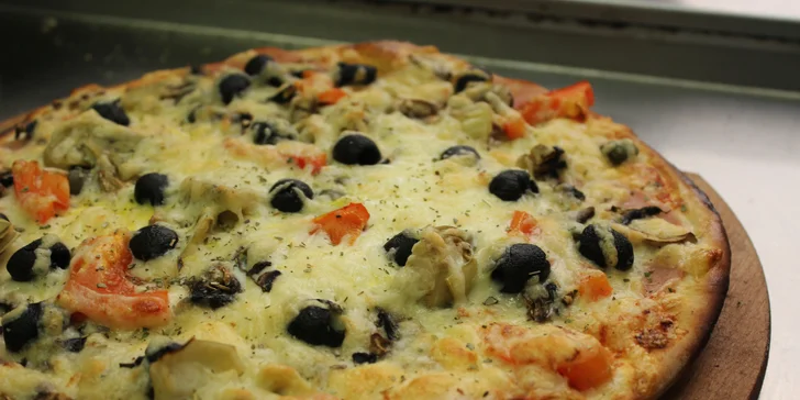 Půlka, jedna nebo rovnou dvě pizzy podle výběru na odnos s sebou