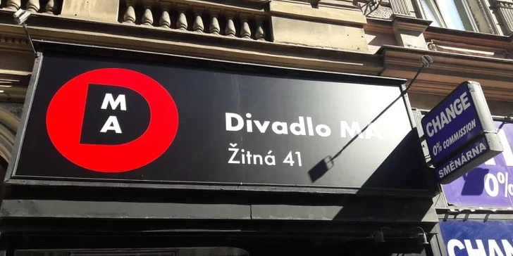 Vstupenka na divadelní představení Zakopaný pes v Divadle v MA