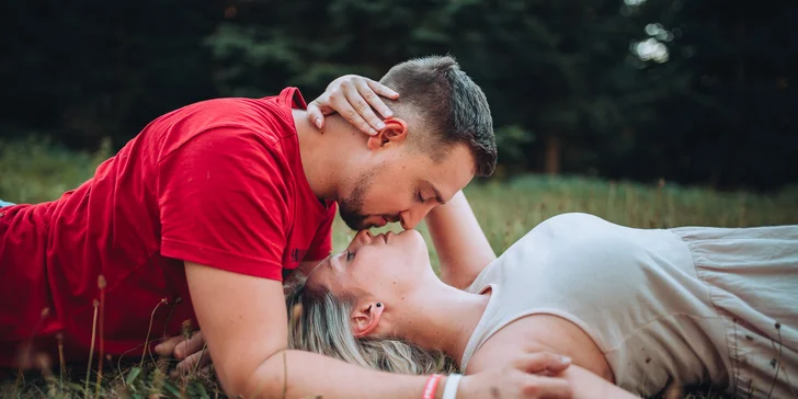 Profesionální focení v krásných lokalitách podzimní Prahy