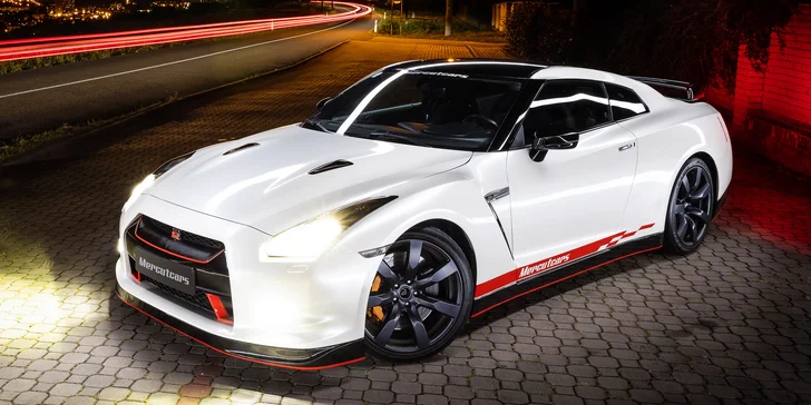 30 nebo 60 minut řidičem japonské ikony Nissan GT-R bez instruktora