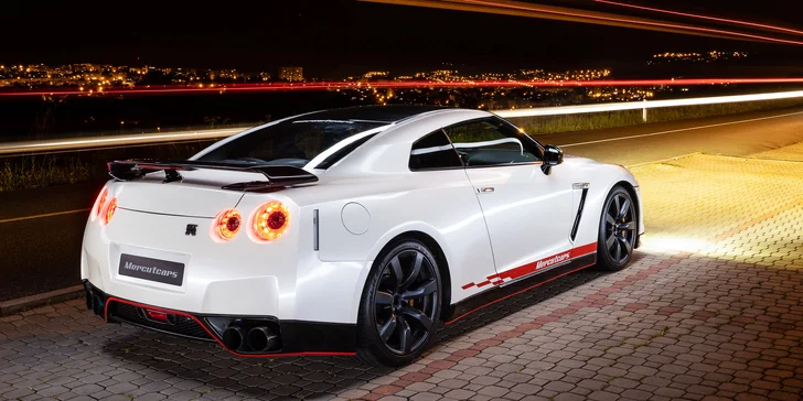 30 nebo 60 minut řidičem japonské ikony Nissan GT-R bez instruktora