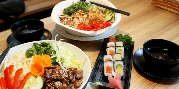 Ve dvou na asijské dobroty do oblíbené restaurace: sushi a nudle