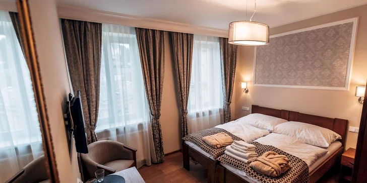 Podzimní relax v centru Karlových Varů: snídaně a wellness procedury