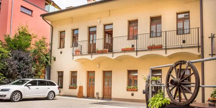 Hodina v privátním wellness pro dva: Sauna či vířivka nebo obojí
