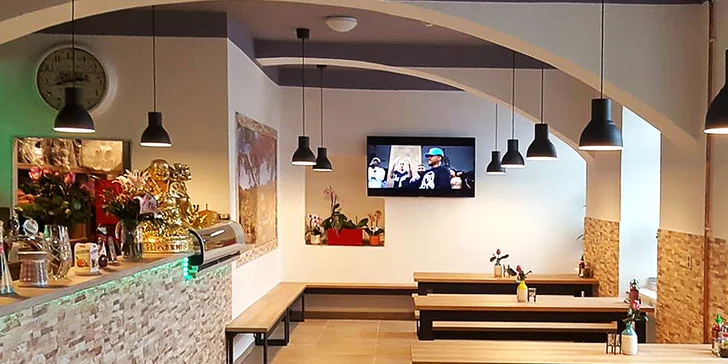 Ve dvou na asijské dobroty do oblíbené restaurace: sushi a nudle