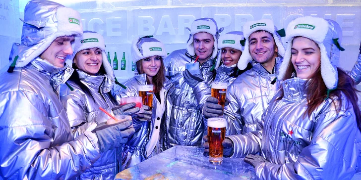 Říše mrazu: vstup a dva drinky do panáků z ledu v unikátním Ice Pub Prague