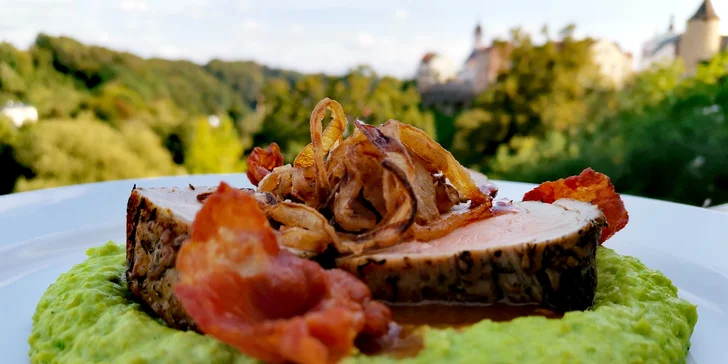 Rajská pohoda na Náchodsku: wellness, snídaně a romantická večeře