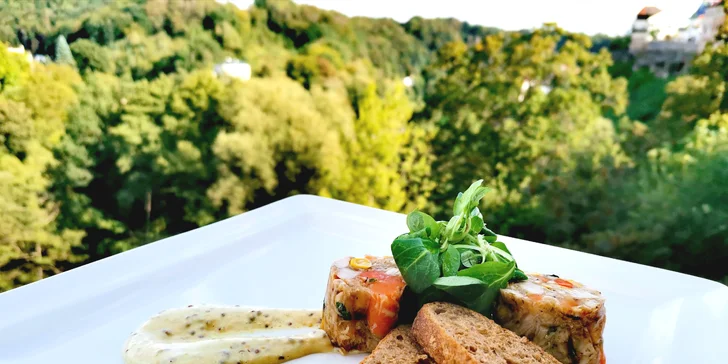 Rajská pohoda na Náchodsku: wellness, snídaně a romantická večeře
