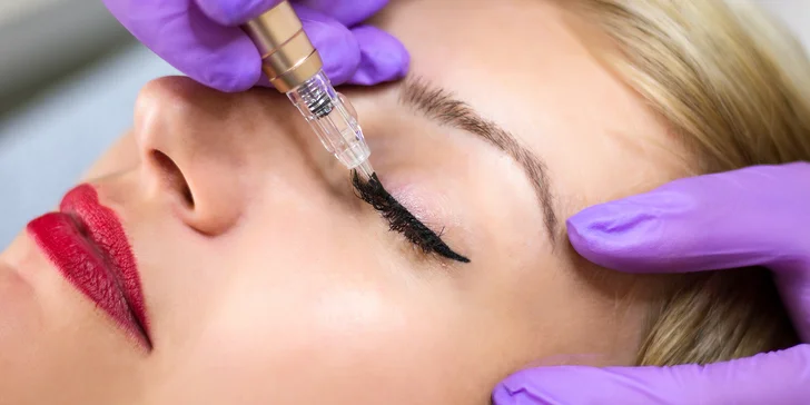 Permanentní make-up: oční linky, stínované obočí nebo rty