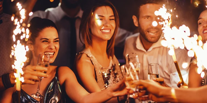 Silvestr na jižní Moravě: večírek ve sklípku i party s DJem, raut, víno a ohňostroj