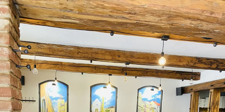 Steak dle výběru ze 3 druhů masa nebo burger pro 1 či 2 osoby v restaurantu Plaudit Turnov