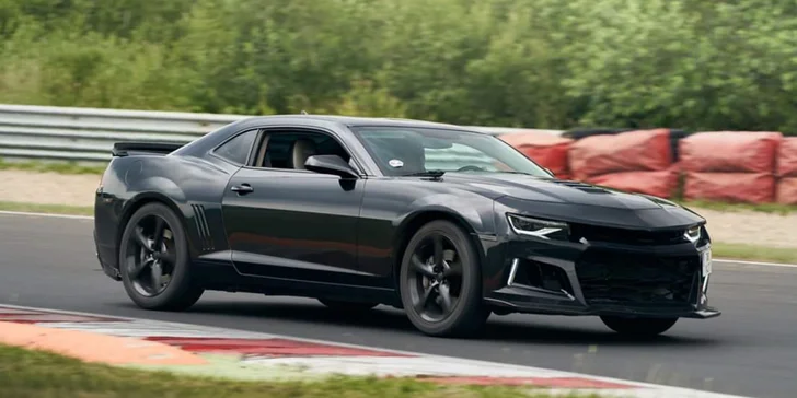 Superjízda v nadupaném Chevrolet Camaro SS 6.2 na 15-60 minut