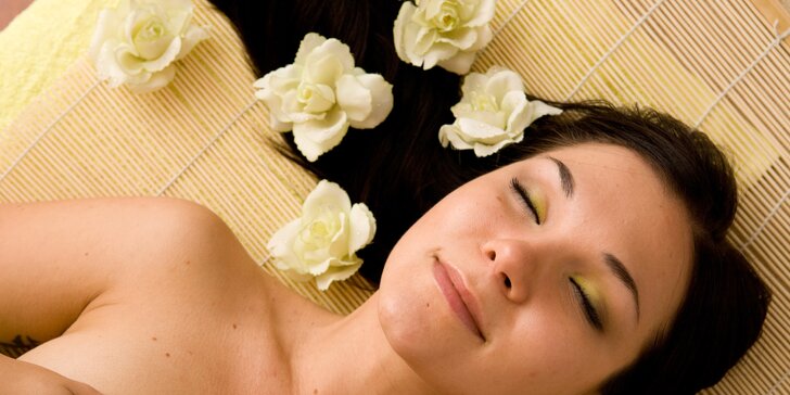 Zažijte dokonalou relaxační masáž zad nebo celého těla: 30–90 minut