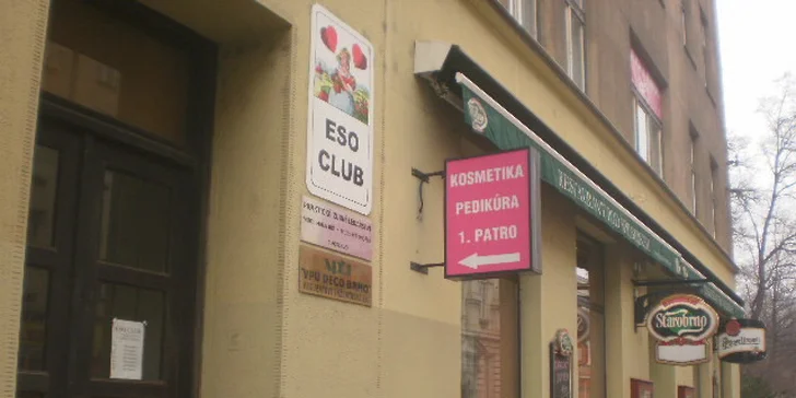 Kompletní profesionální mokrá pedikúra pro dokonalé nohy